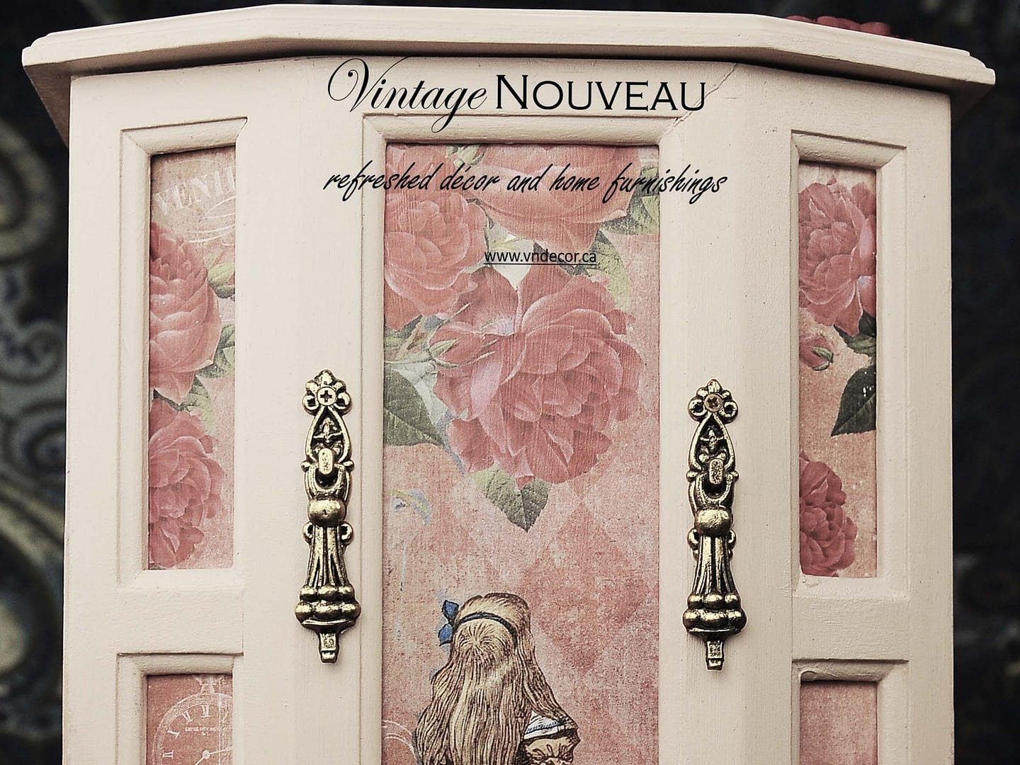 Alice in Wonderland Vintage Jewelry Box - Image 10