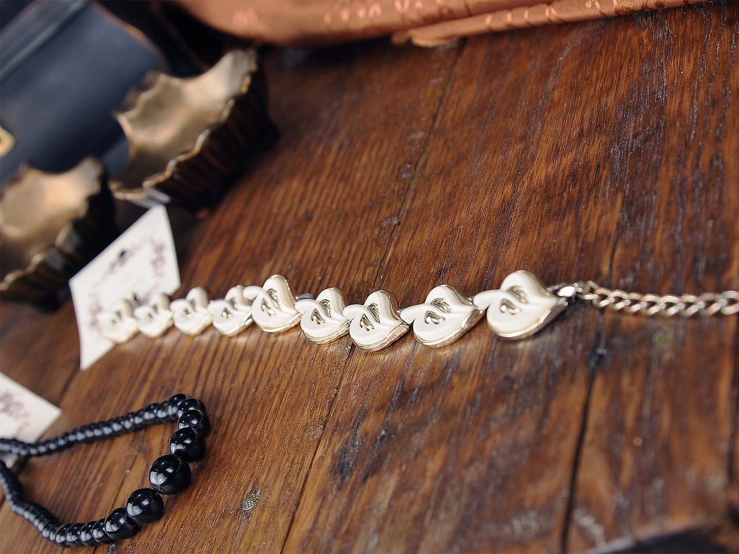 Vintage Necklaces Bracelets Brooch Set - Image 3