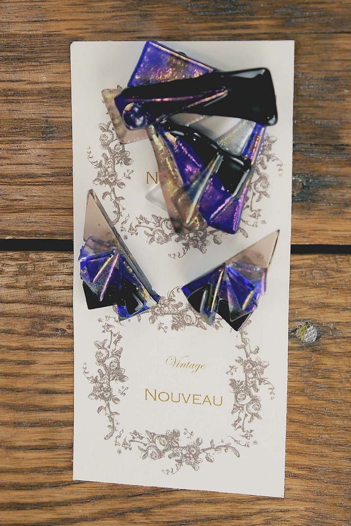 Vintage Necklaces Bracelets Brooch Set - Image 11