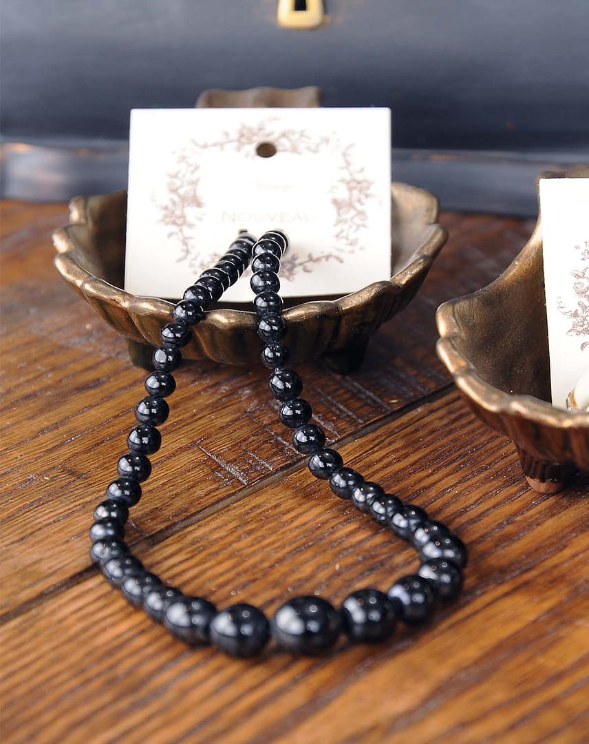 Vintage Necklaces Bracelets Brooch Set - Image 5